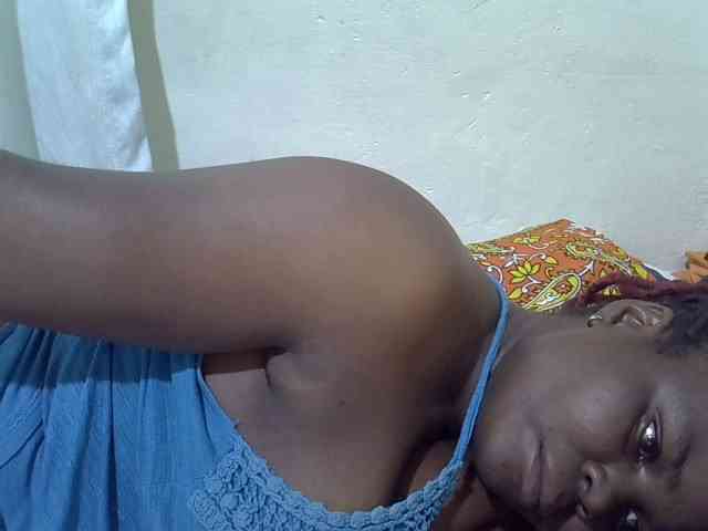 Model: Ebonypussyy1