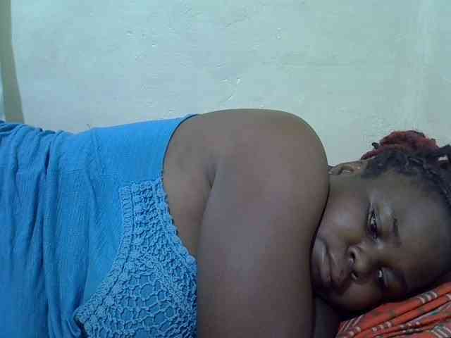 Ebonypussyy1 webcam