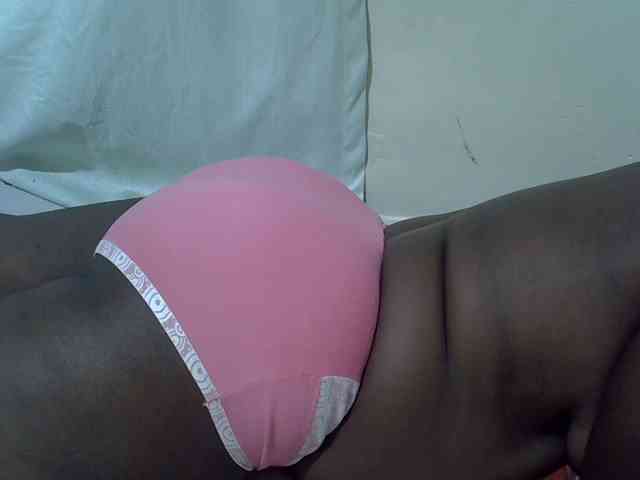 Ebonypussyy1 webcam
