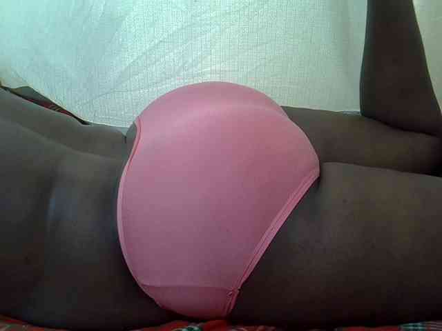 Ebonypussyy1
