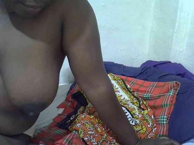 Ebonypussyy1