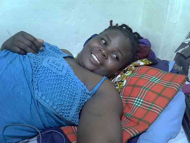 Ebonypussyy1