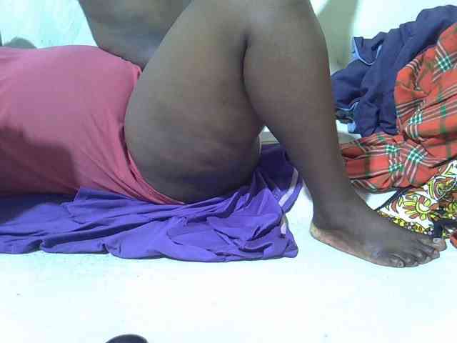 Ebonypussyy1