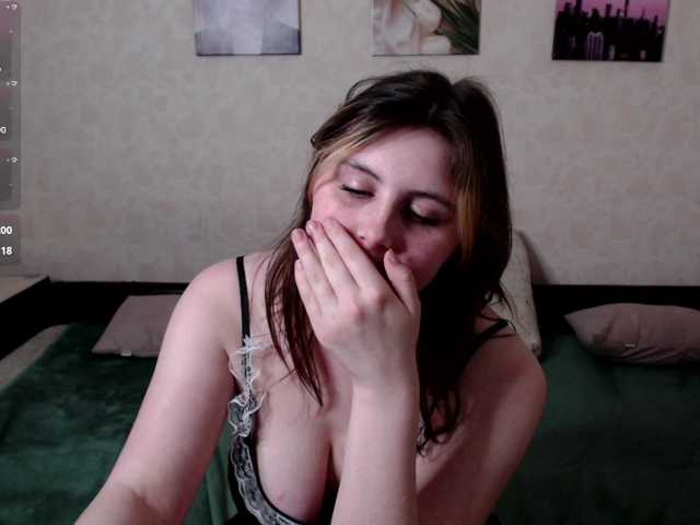 Helen-Gren live cam on BongaCams