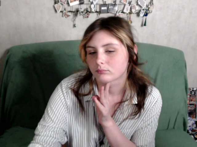 Helen-Gren live cam on BongaCams