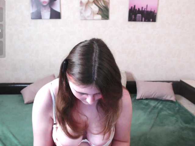 Helen-Gren live cam on BongaCams