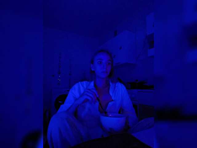 GORIGLAZ live webcam show