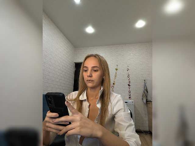 ROSALIA live webcam show
