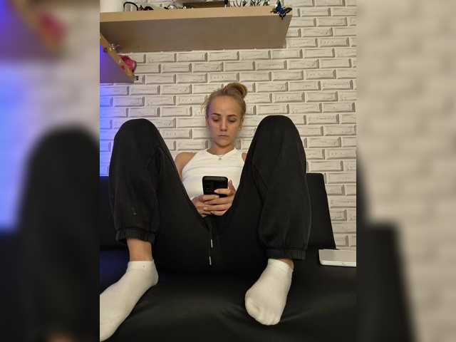 GORIGLAZ live cam on BongaCams