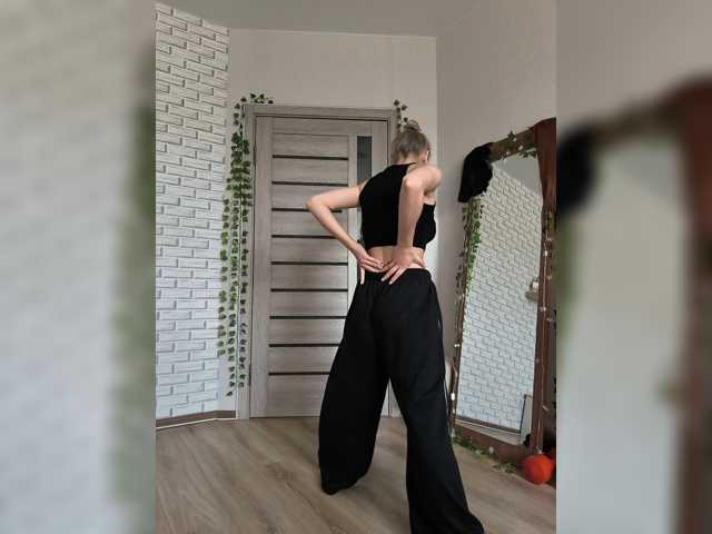 GORIGLAZ live cam on BongaCams