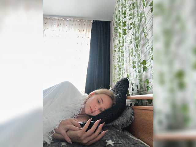 GORIGLAZ live webcam show