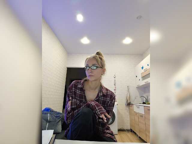 GORIGLAZ live cam on BongaCams