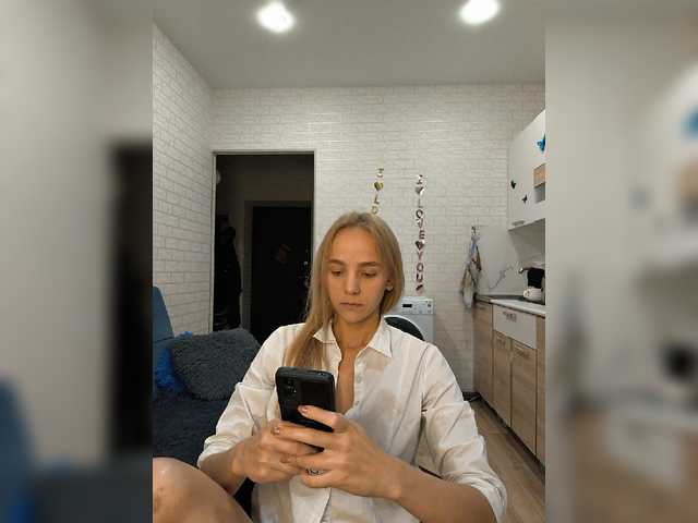 ROSALIA live webcam show