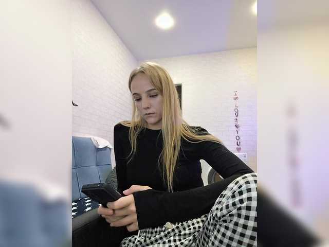 GORIGLAZ live cam on BongaCams