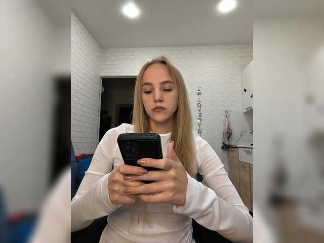 GORIGLAZ live webcam show