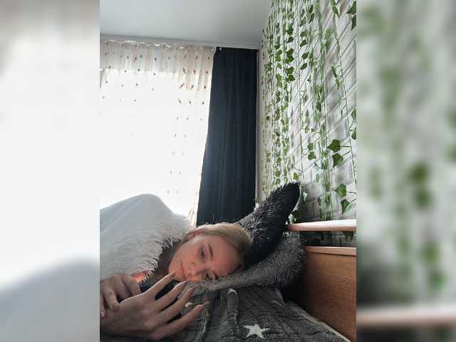 GORIGLAZ live webcam show