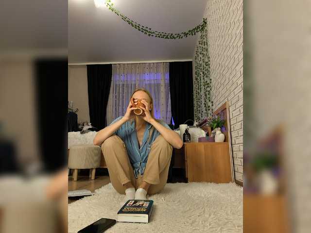GORIGLAZ live cam on BongaCams
