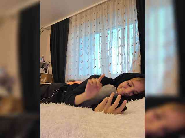 GORIGLAZ webcam