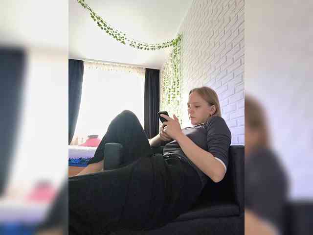 GORIGLAZ webcam