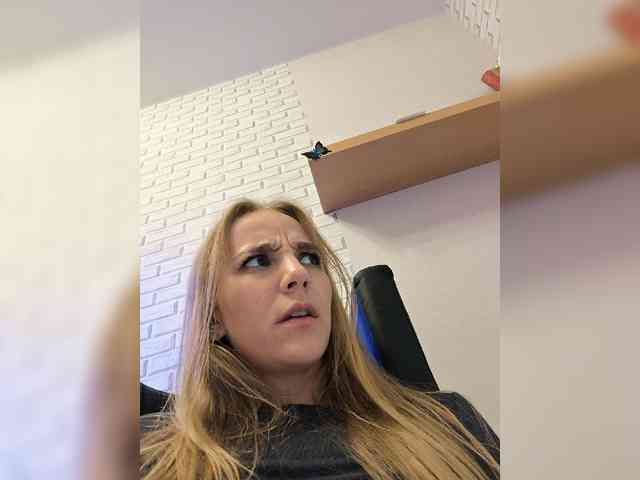 GORIGLAZ Sex Cam Show