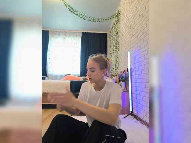 GORIGLAZ webcam