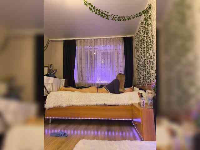 GORIGLAZ webcam