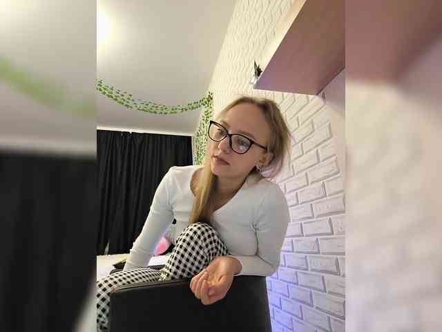 GORIGLAZ webcam