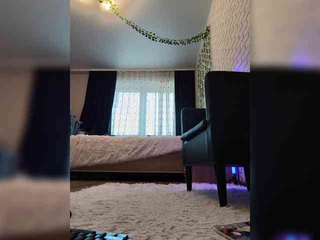 Rosalia's cam show statistics and live stream