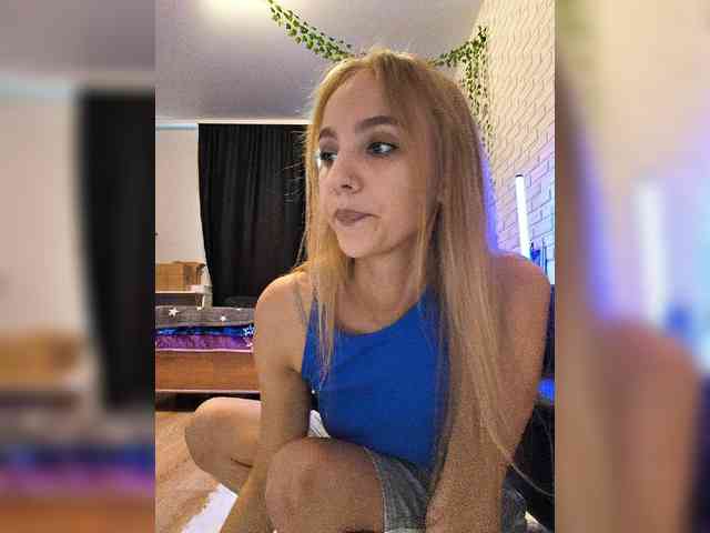 GORIGLAZ Sex Cam Show
