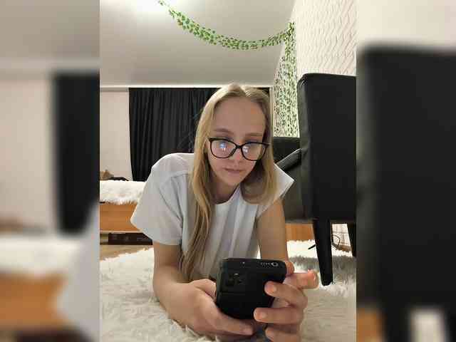 GORIGLAZ webcam