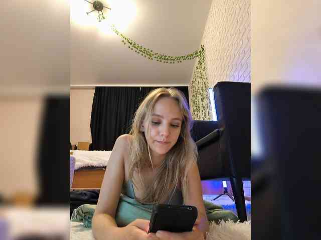 GORIGLAZ webcam