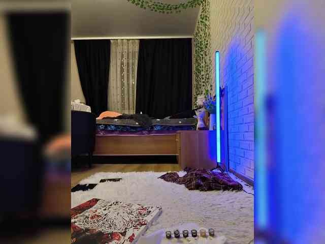 GORIGLAZ Sex Cam Show