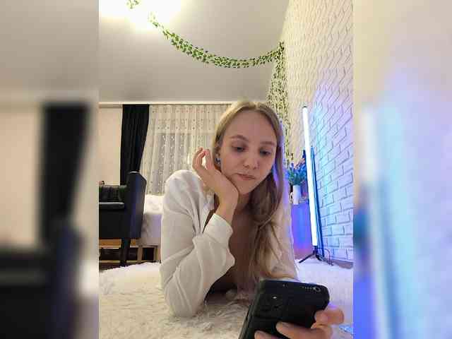 GORIGLAZ webcam