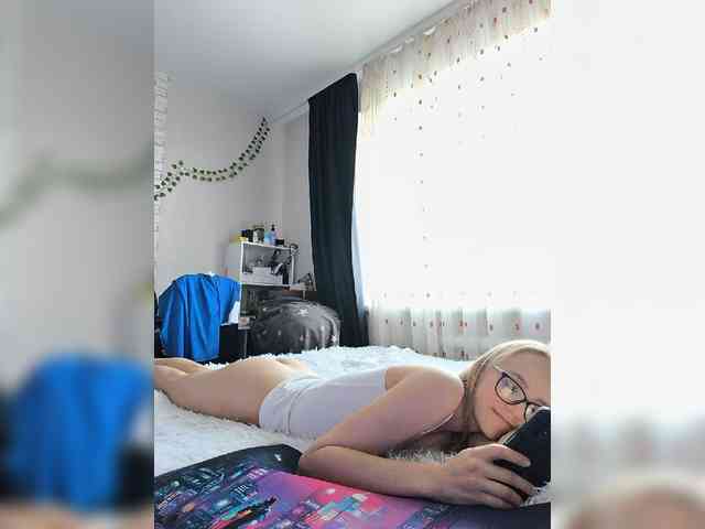 GORIGLAZ webcam