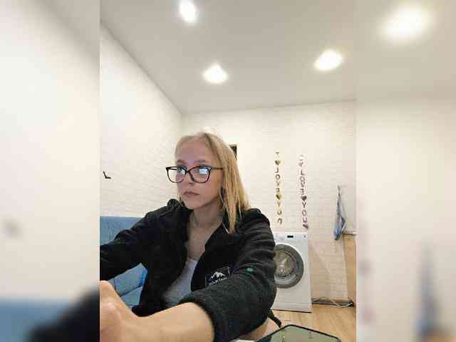 GORIGLAZ webcam