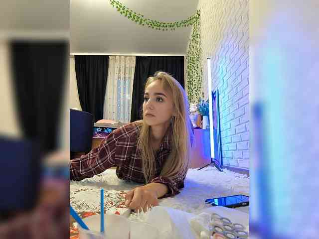 GORIGLAZ Sex Cam Show