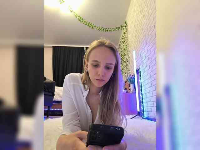 GORIGLAZ webcam