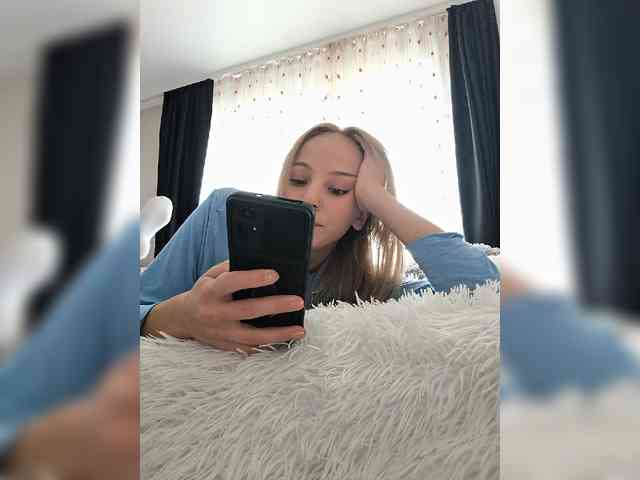GORIGLAZ Live Webcam on BongaCams