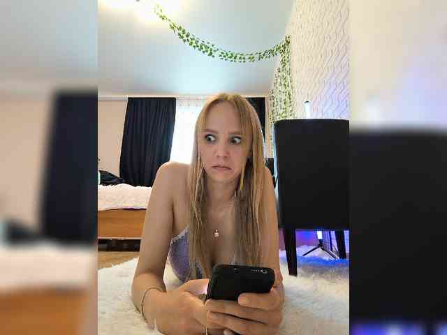 GORIGLAZ webcam