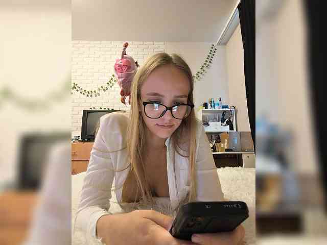 GORIGLAZ webcam