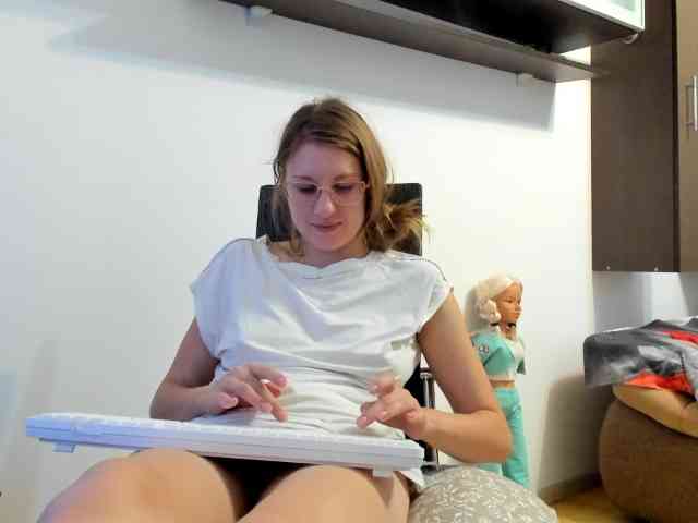 brinenycassie webcam
