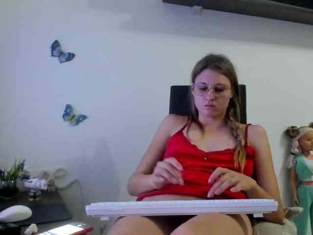 brinenycassie webcam
