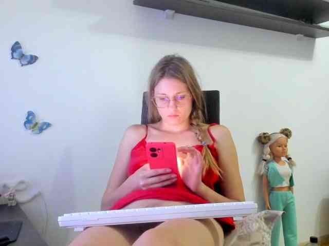 brinenycassie webcam