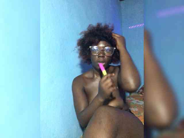 Blackbabe05 webcam