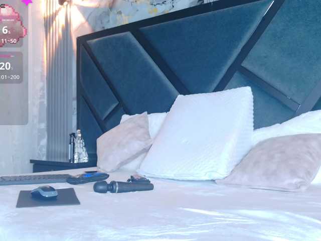 SofiaCopper live webcam show