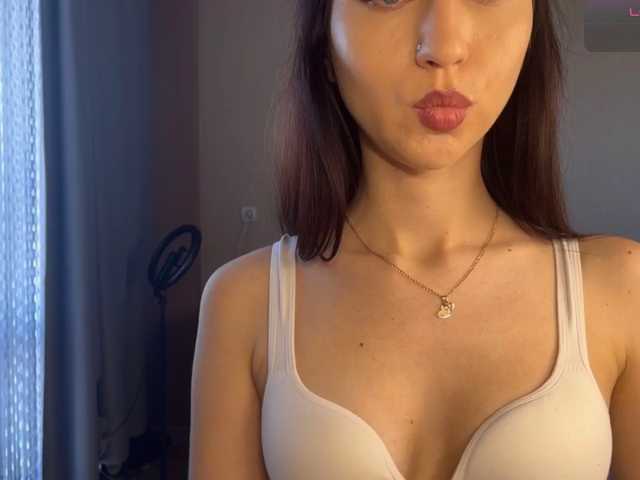 Jannetemagdalenovna live cam on BongaCams