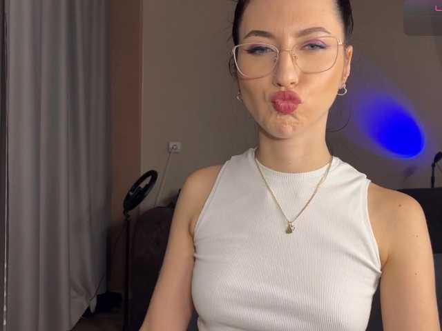 Jannetemagdalenovna live cam on BongaCams