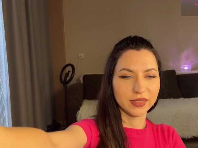 Jannetemagdalenovna, live now on BongaCams