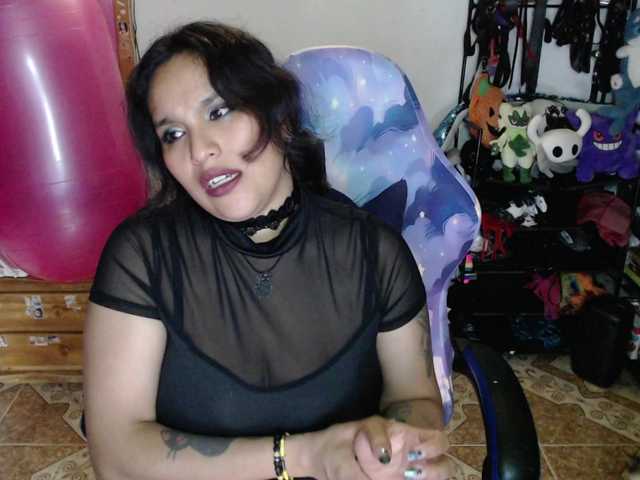 Kureijihentai live cam on BongaCams