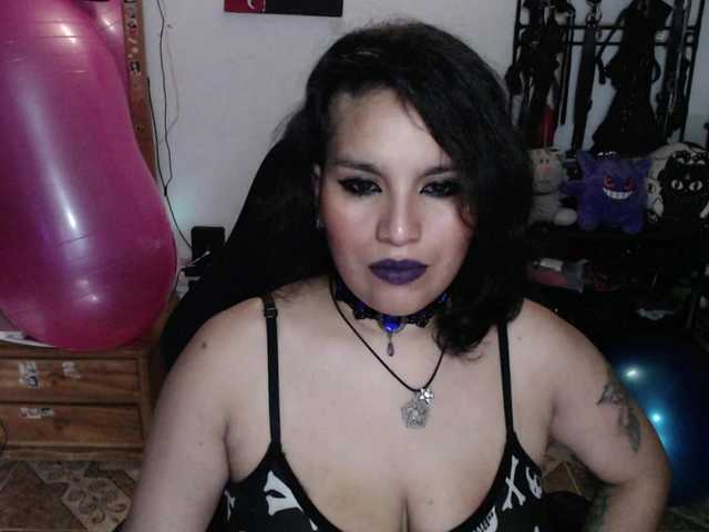 Kureijihentai live cam on BongaCams